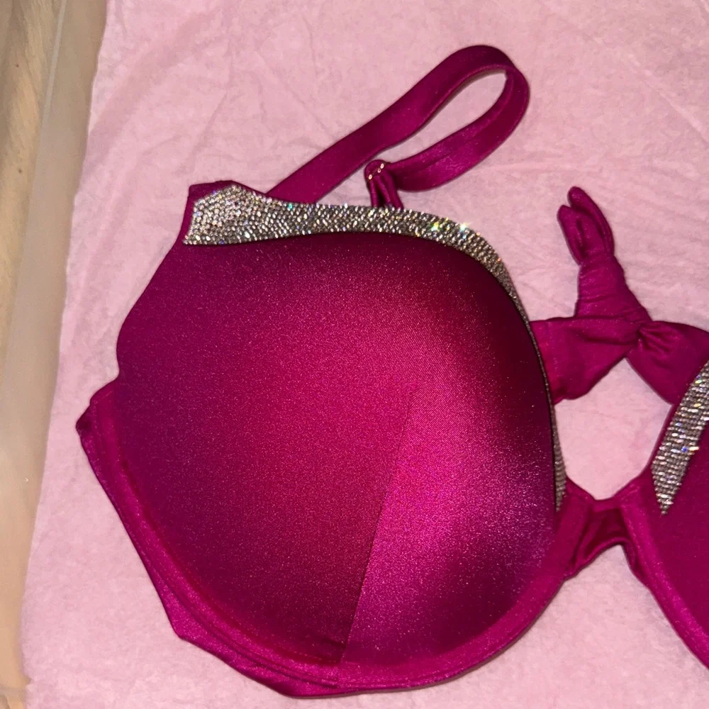 Victoria's Secret Magenta Bra with Glittering Silver Trim - Picture 4 of 8